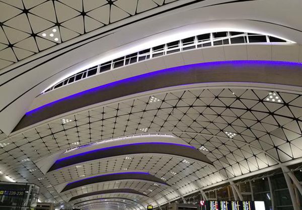 The triangle metal ceiling tile / aluminum ceiling tile at airport