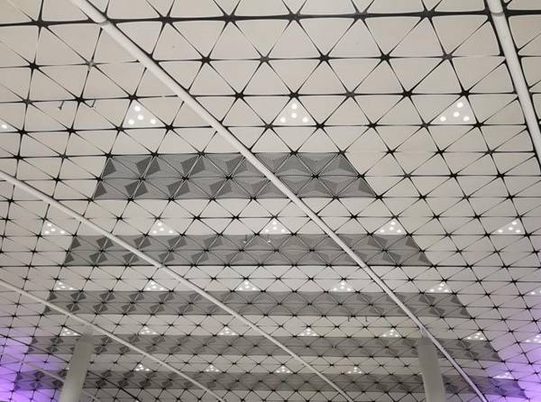 The triangle metal ceiling tile / aluminum ceiling tile at HKIA1