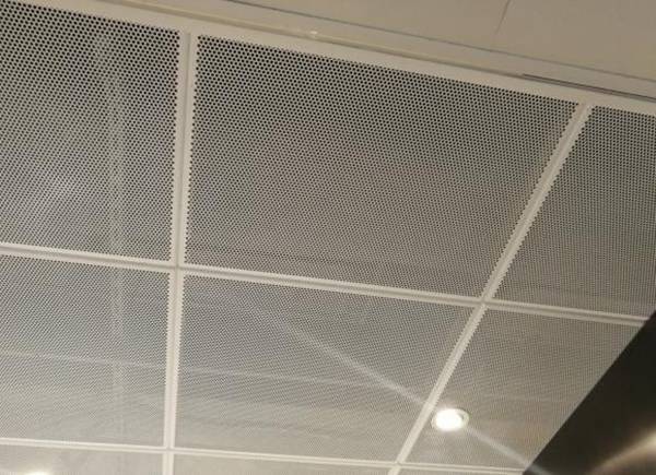 Clip in metal ceiling/aluminum ceiling tile at HKIA